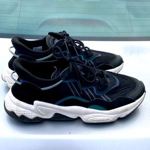 Adidas Ozweego size 8